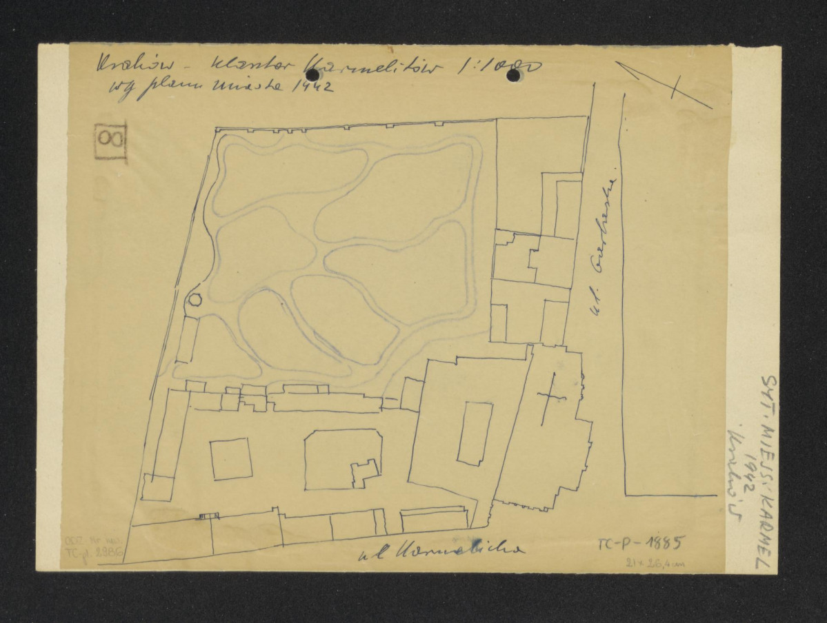 plan sytuacyjny klasztoru z kościołem, zabudowaniami i ogrodami klasztornymi według planu miasta z 1942 roku, skan 1