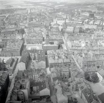 widok centrum z rynkiem od strony wsch., skan 1