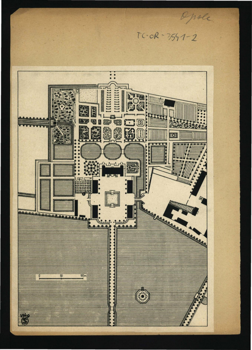 reprodukcja planu założenia pałacowo-ogrodowego w: Ciołek G., Ogrody polskie, Warszawa 1954, s. 92, skan 1