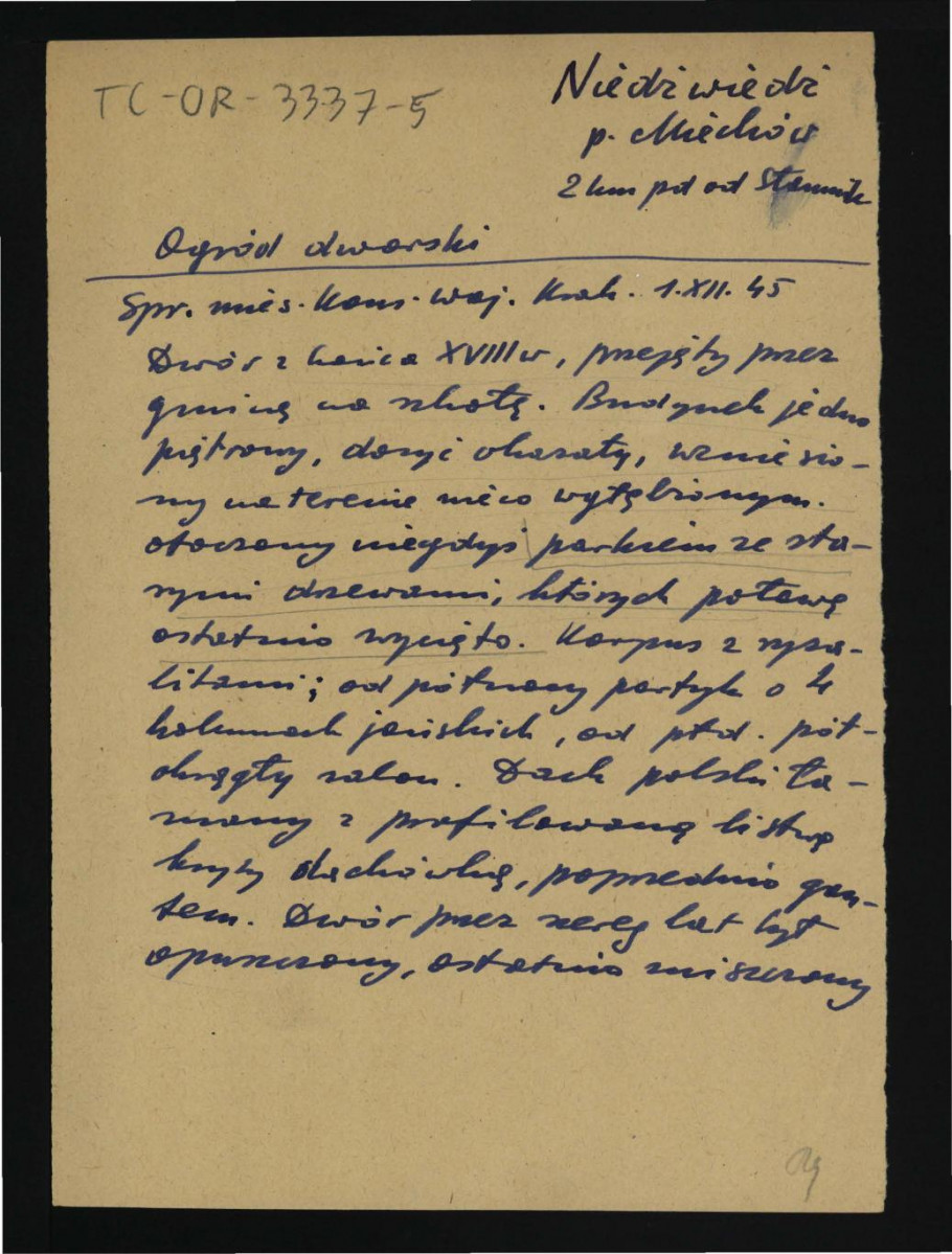 wypis ze sprawozdania miesięcznego Wojewódzkiego Konserwatora Zabytków w Krakowie z 1 grudnia 1945 r. dotyczący dworu z końca XVIII w. oraz drzewostanu w miejscowym parku, skan 1