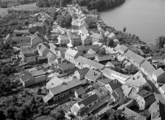 widok ogólny miasta od strony pol - zach, skan 1