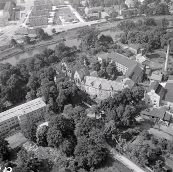 zamek ks. raciborskich. Widok zamku od strony pln-wsch., skan 1