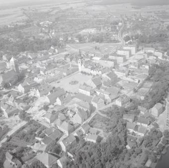 widok ogólny miasta od stony płd- wsch, skan 1