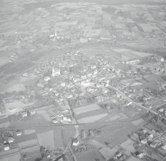 widok ogólny miasta od strony południowej, skan 1