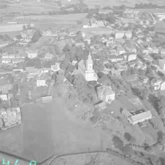 fragment zabudowy  przy kościele parafialnym, skan 1