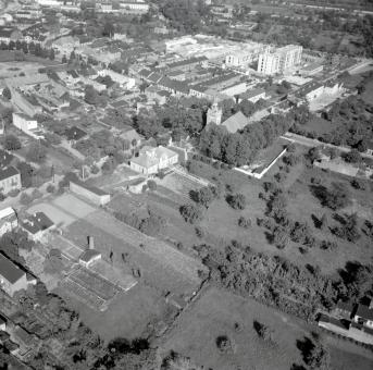 fragment zabudowy w północnej części miasta od strony płd- zach., skan 1