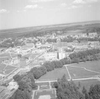 widok ogólny miasta od strony poludniowej, skan 1