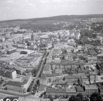 widok ogólny miasta od strony poł - zach., skan 1