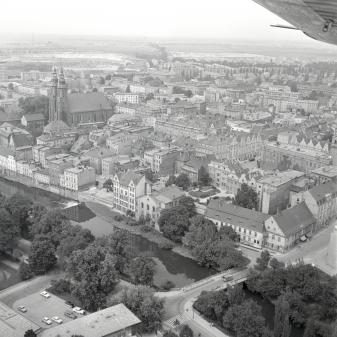 układ urbanistyczny miasta od strony pld - zach., skan 1