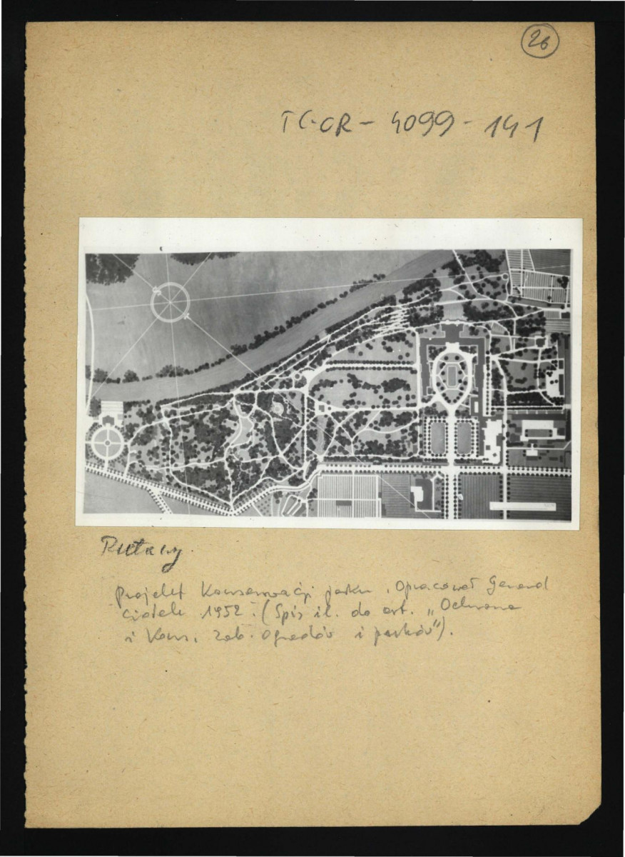 2 fotografie czarno-białe przedstawiające  projekt konserwacji miejscowego parku opracowanego G. Ciołka w 1952 r., skan 1
