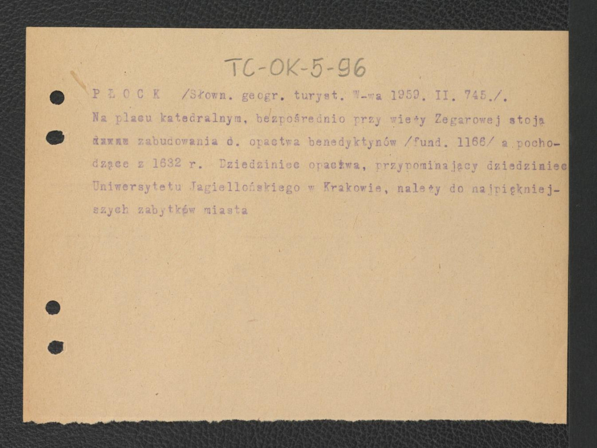 wypis z Słownik Geografii Turystycznej Polski, tom II, Warszawa 1959, strona 745 dotyczący zabudowań miejscowego klasztoru ufundowanego w 1166 roku , skan 1