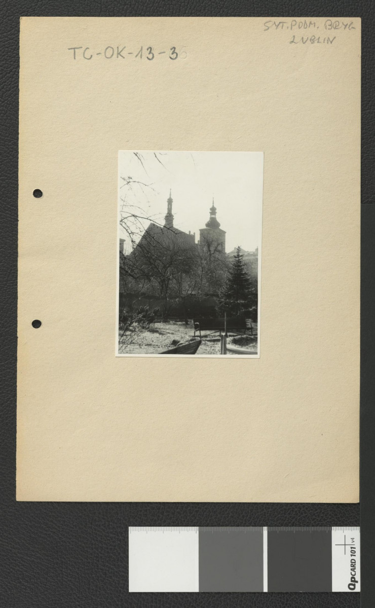 widok na kościół klasztorny od południowego wschodu , skan 2