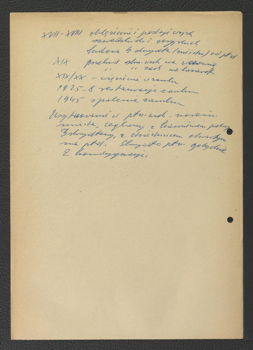 odsyłacz do  Ciesielska Karola, W zasięgu krzyżackiego miecza, Warszawa 1961, s. 45 wzmiankujący zamek oraz uzyskanie praw miejskich w 1297 r.; wypis z Galicka, Galicki, 1959 dot. usytuowania zamku oraz ważniejszych wydarzeń w jego dziejach począwszy od wzmianki z roku 1267 dot. pruskiego grodziska , skan 2