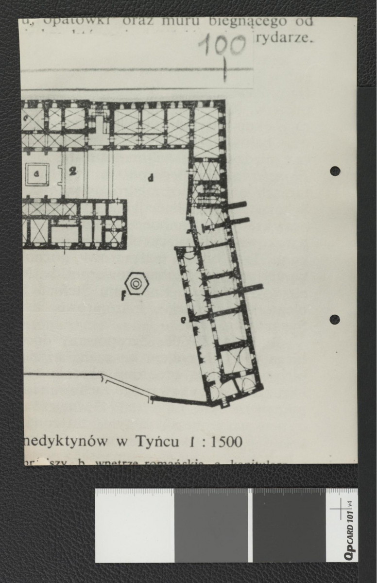 przedstawia szkicowy plan miejscowego założenia klasztornego , skan 1