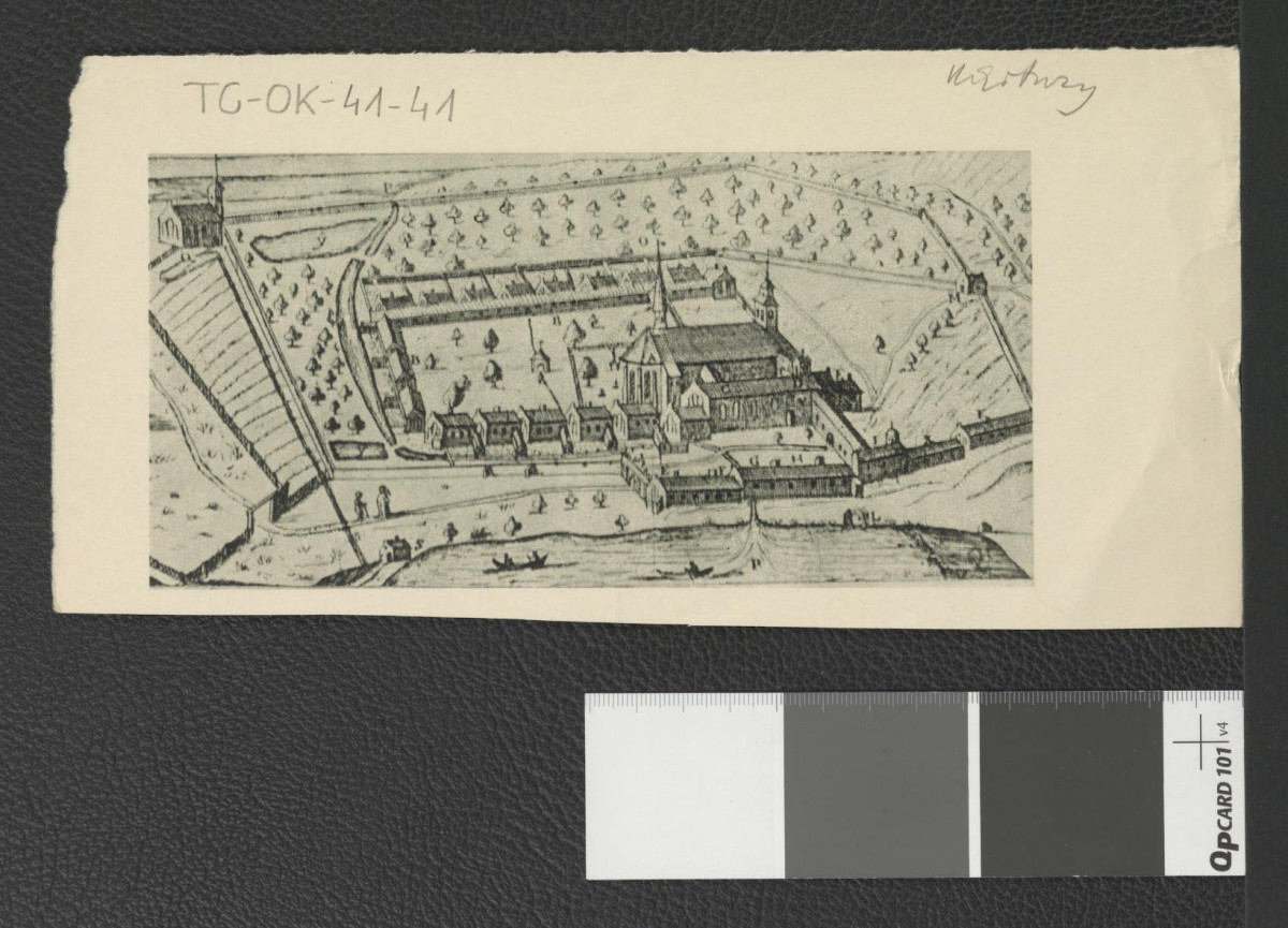 reprodukcje ryciny zamieszczone Schmid B., Die Bau-und Kunstenkmaler de Provinz Westpreussen, Gdańsk 1899 przedsawiające wiodok z tzw. lotu ptaka na miejscowy klasztor w roku 1678 w Ciołek Gerard, Ogrody polskie, Warszawa 1954, s. 19, skan 1