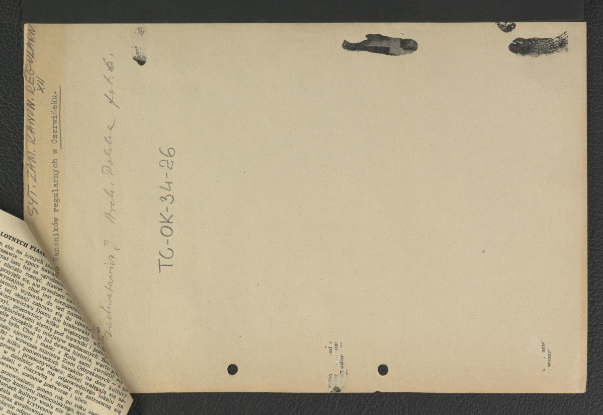 wycinek z publikacji tematycznej (być może „Stolicy” nr 44/725 z 29 października 1961 r.) zawierającej reprodukcję dwubarwnej fotografii przedstawiającej widok z tzw. lotu ptaka na miejscowe opactwo                                                                               , skan 3