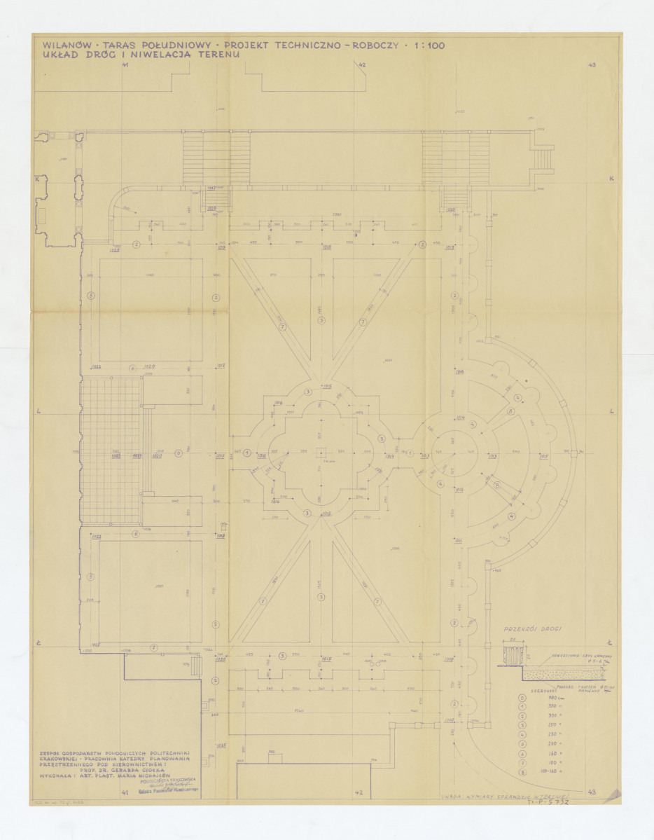 Wilanów-taras pałacowy, układ dróg i niwelacja terenu, projekt techniczno - roboczy. Napisy: WILANÓW. TARAS POŁUDNIOWY. projekt techniczno - roboczy. 1:100; układ dróg i niwelacja terenu. NA MARGINESIE PRZEKRÓJ DROGI. Podane wymiary i objaśnienia, skan 1