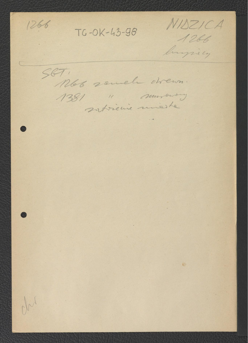 odsyłacz do Słownik Geografii TurystycznejPolski, t. I, Warszawa 1959 wzmiankujący wzniesienie drewnianego zamku w 1266 r. oraz murowaną zabudowę i założenie miasta w 1381 r. , skan 1