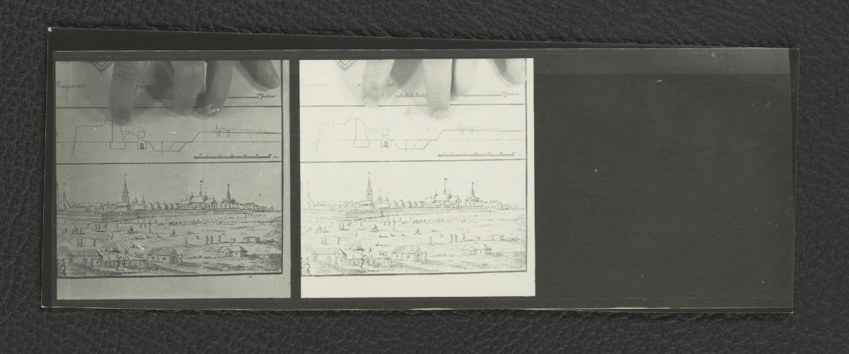 3 fotografie czarno-białe przedstawiające fragment rysunku panoramy Zamościa, skan 1