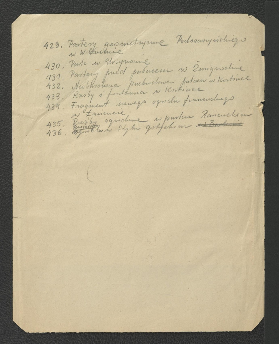 notatka na podstawie J. Starzyńskiego Wilanów. Dzieje budowy pałacu za Jana III (Warszawa 1933) oraz zawartego tam planu sytuacyjnego z 1682 r. dotycząca charakterystyki miejscowego zespołu pałacowo-ogrodowego , skan 2