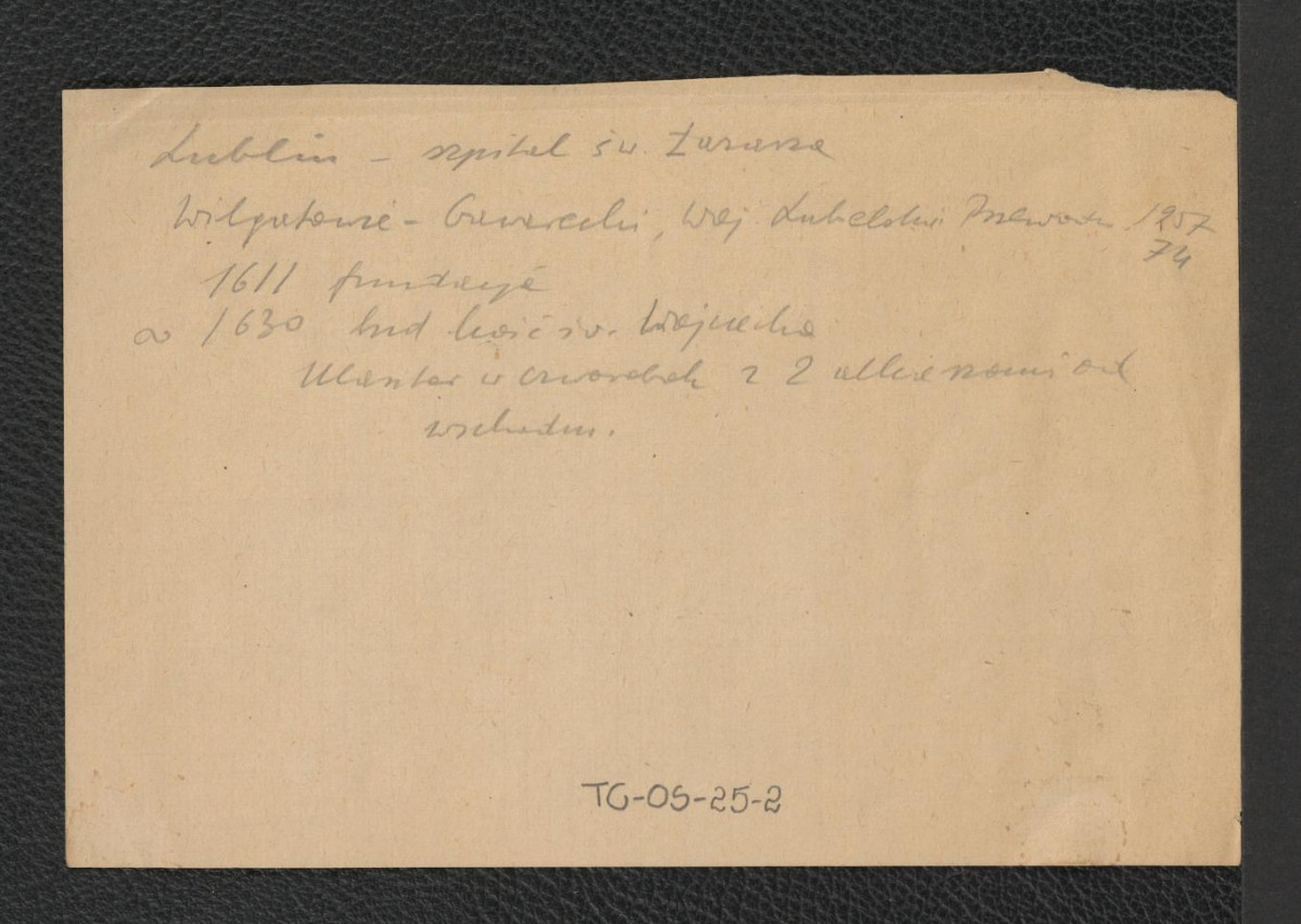 odsyłacz do Wilgatowie-Gawarecki, Województwo Lubelskie. Przewodnik, 1957, s. 74 wzmiankujący Szpital św. Łazarza i kościół św. Wojciecha położony przy ulicy Podwale, skan 1