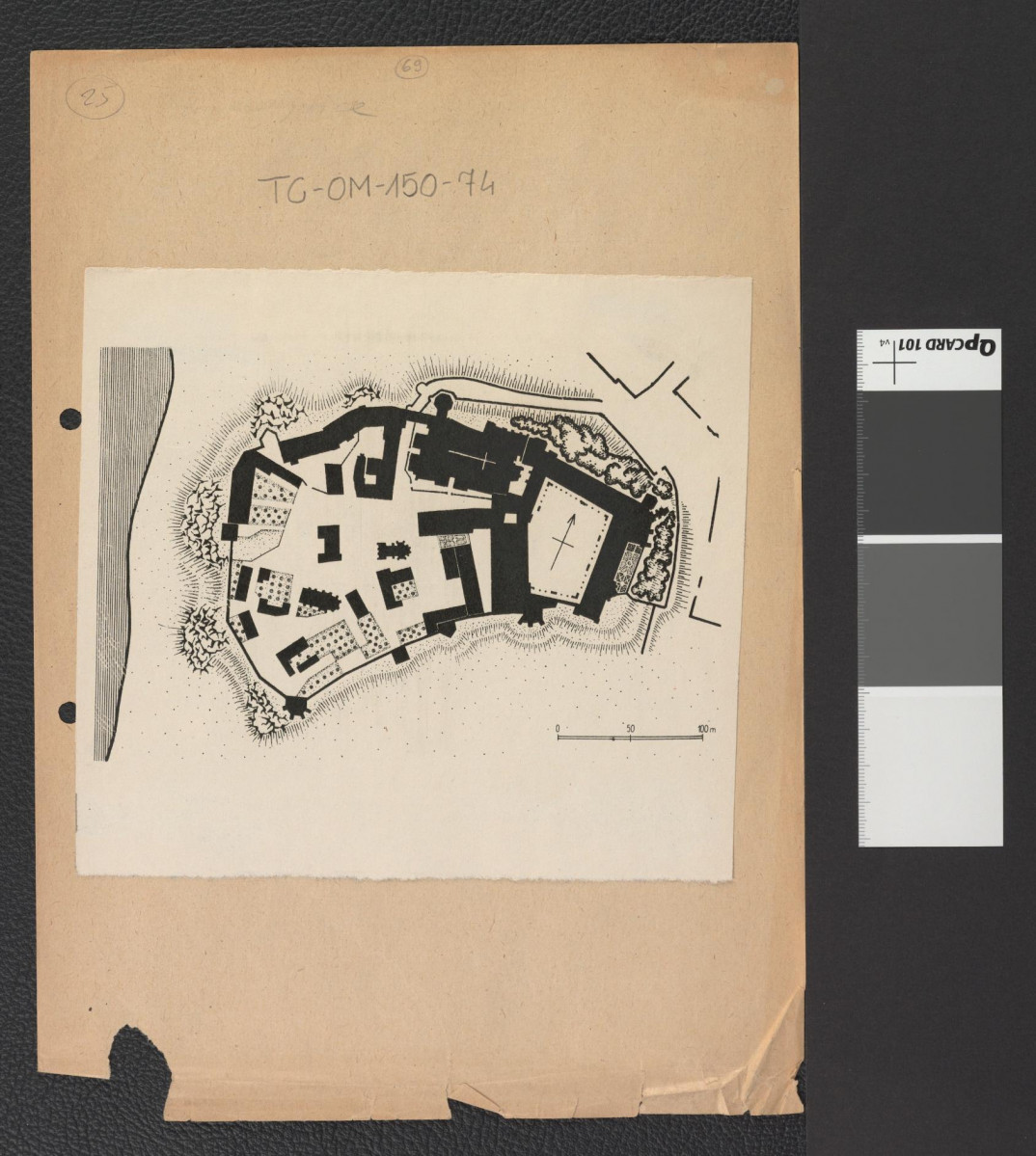 nadbitka fragmentu karty z Ciołek G., Ogrody polskie, Warszawa 1954, s. 38 przedstawiająca ogrody na Wawelu z początku XVIII w., skan 1