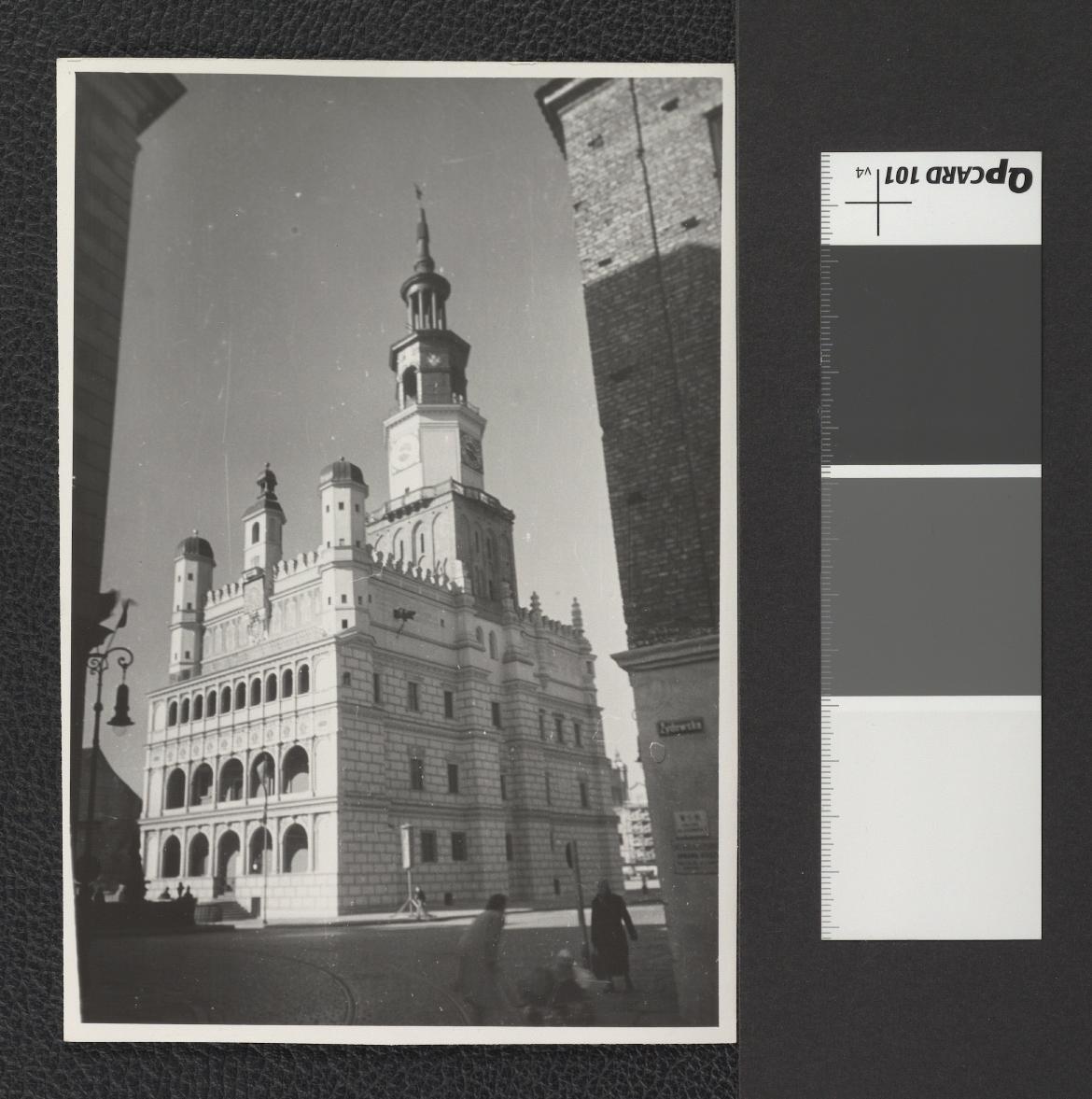 ratusz (fotografie dwubarwne), skan 1