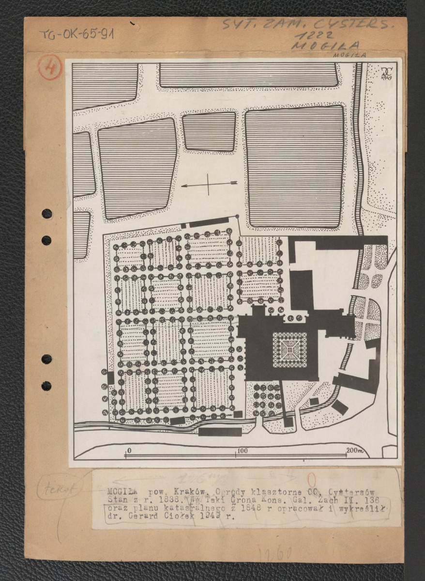 plan ogrodów klasztornych w Mogile opracowany i wykreślony przez Gerarda Ciołka w 1949 roku na podstawie planu katastralnego z 1848 roku oraz Tek Grona Konserwatorów Galicji Zachodniej wg stanu z roku 1838, skan 1