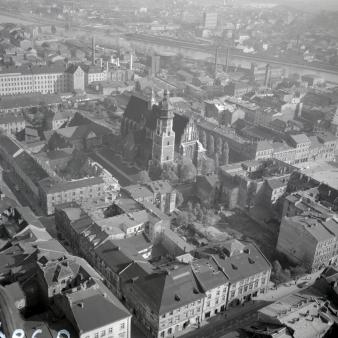 zabudowa miasta w rejonie kościoła Bożego Ciała, skan 1