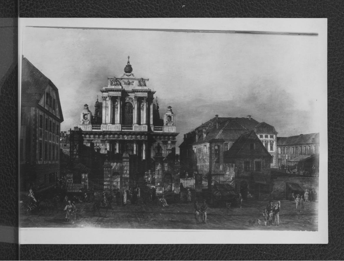 fotografia czarno-biała przedstawiająca fragment obarzu olejnego z ok. 1795 r. autorstwa Bernardo Belotto ukazujący elewację frontową kościoła karmelitów, skan 1