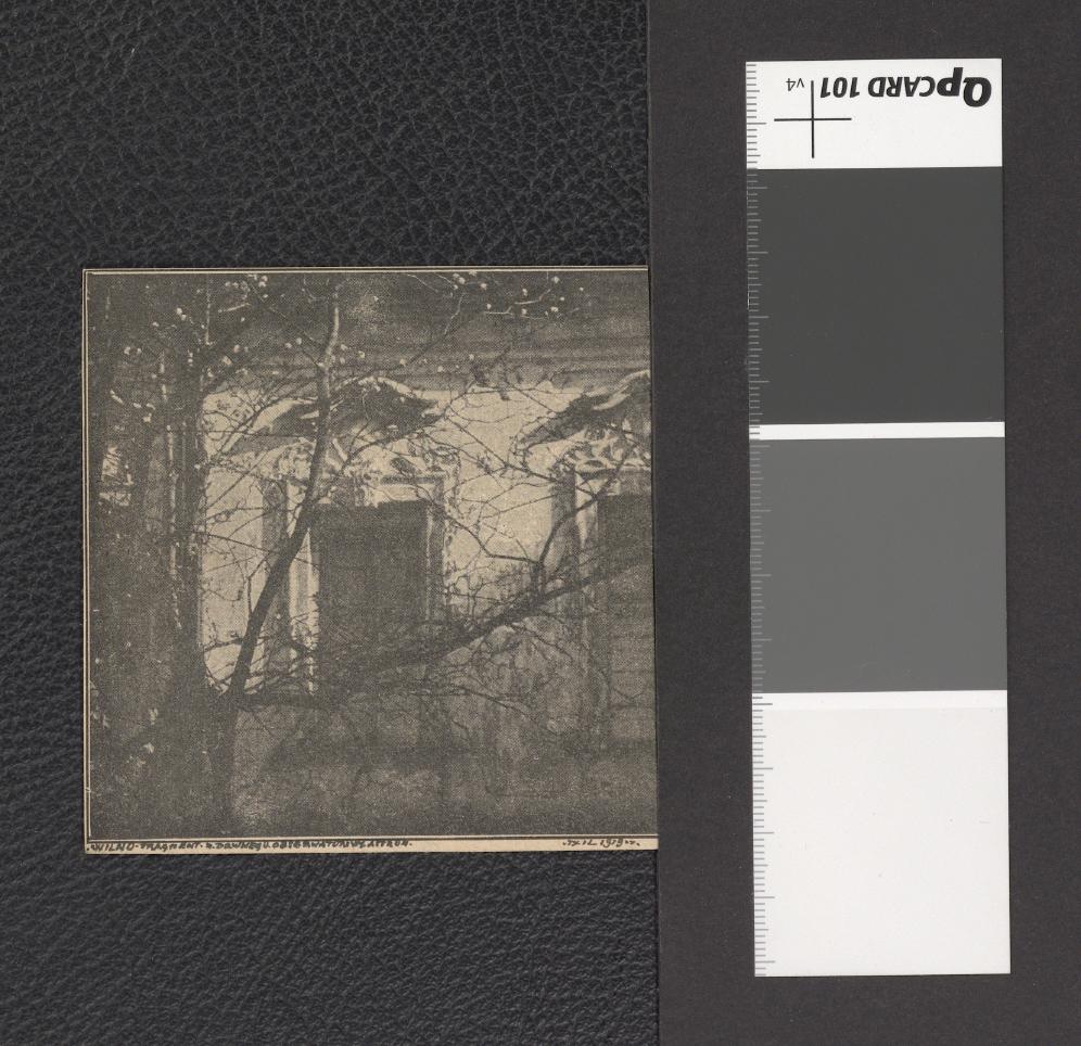 fragment dawnego obserwatorium astronomicznego (wycinek z „Tygodnika Ilustrowanego” z 1929 roku zawierający dwubarwną reprodukcję fotografii), skan 1
