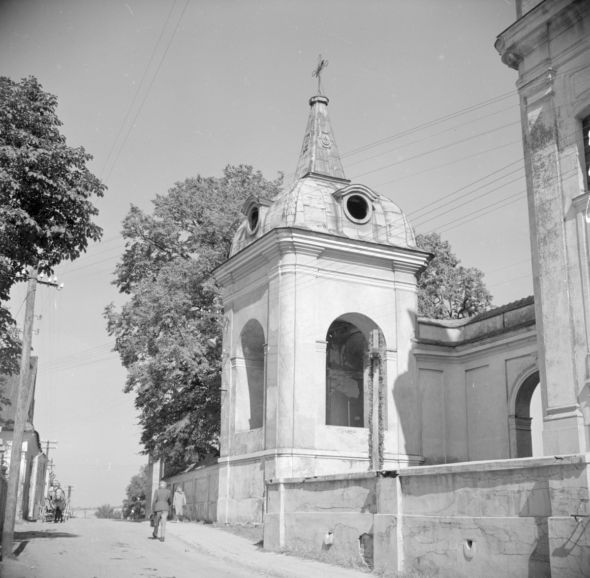 Kościół św. Katarzyny i Świętej Trójcy - dzwonnica, skan 1