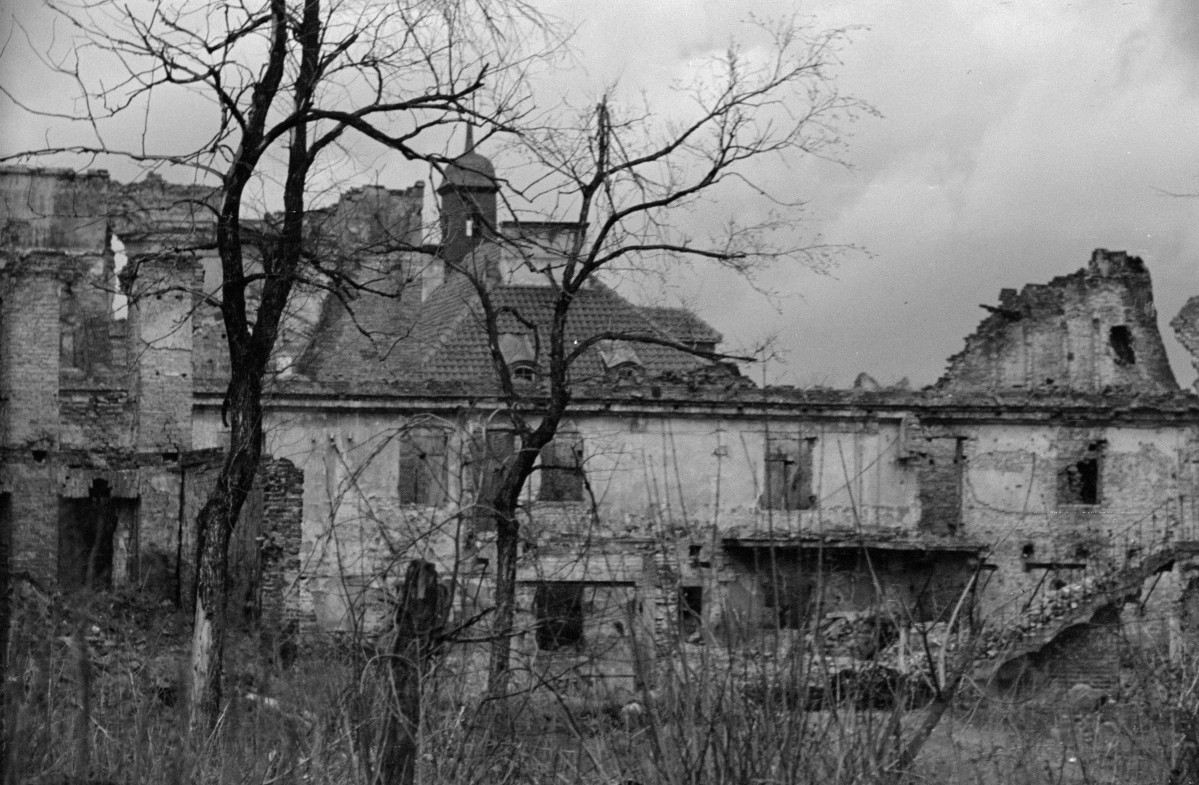 Konwent św. Jacka - Dominikanie. Widok ogólny. Ruiny., skan 1