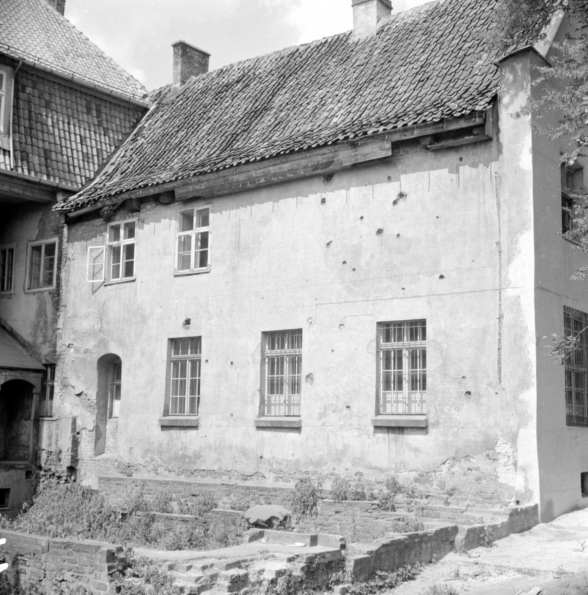 szkoła, tzw. Agnes Miegel Schule, internat - elewacja południowa, skan 1