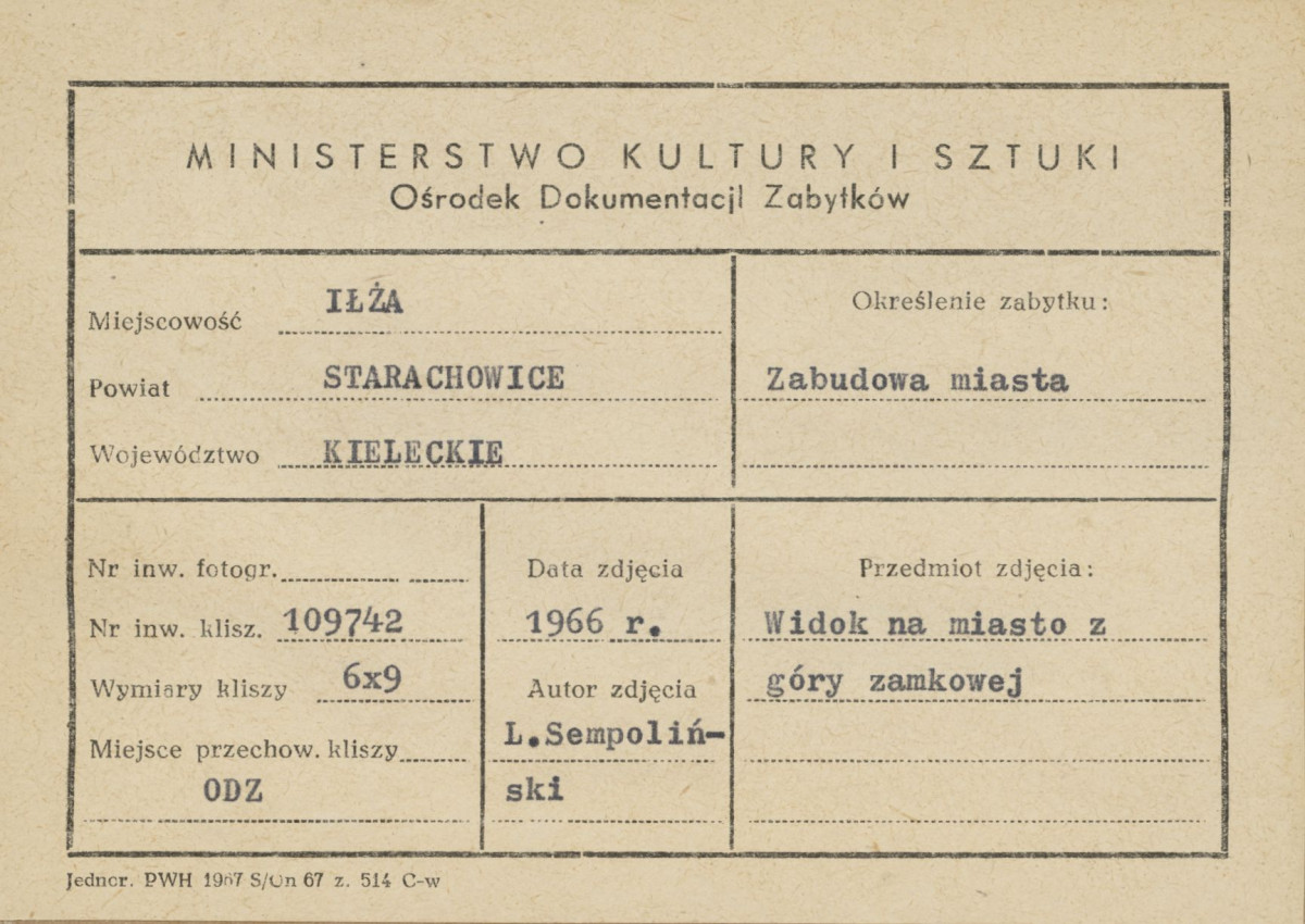 Widok z góry zamkowej na fragment miasta - metryczka, skan 1