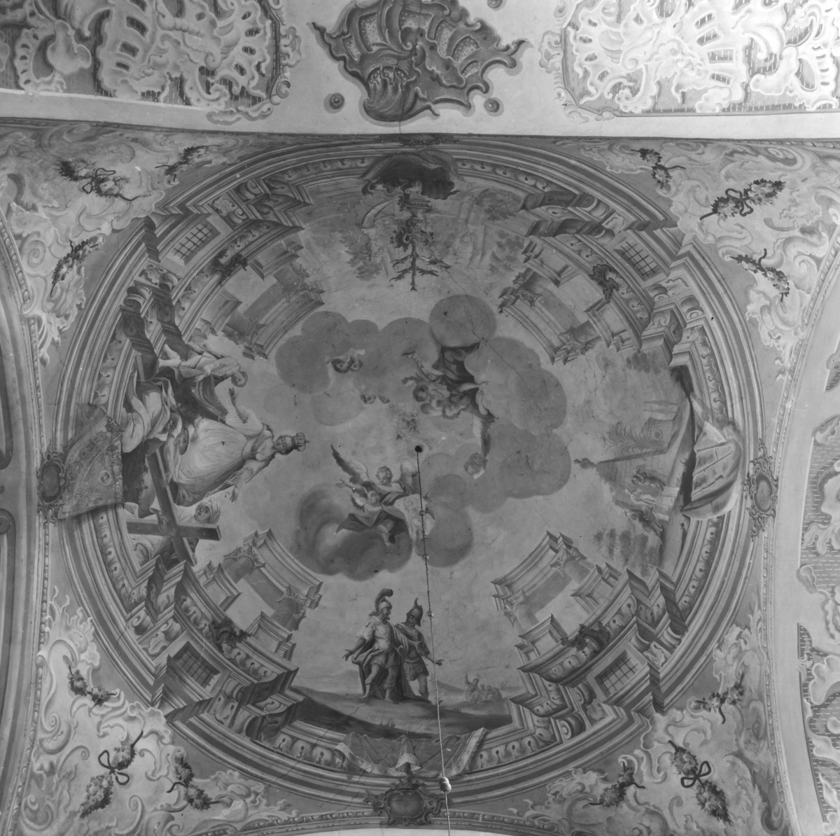 bazylika pw. Zwiastowania Najświętszej Marii Panny - wnętrze: nawa boczna, malowidło na sklepieniu, S. Stroińskiego, skan 1