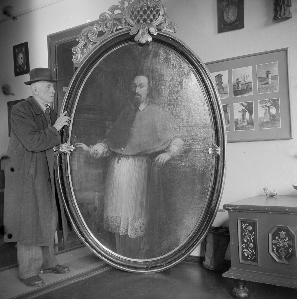 Karolineum zespół klasztorny Jezuitów - portret Karola Ferdynanda, skan 1