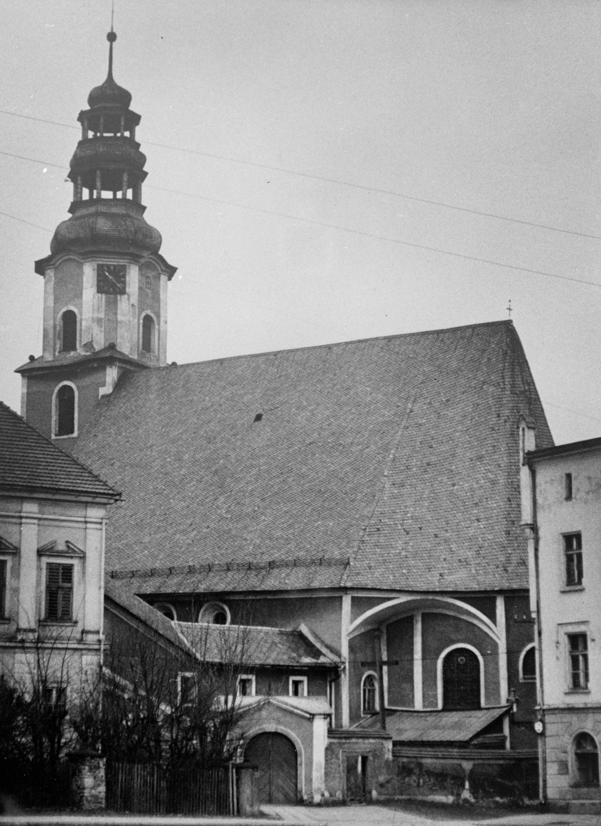 kościół pw. Bożego Ciała - elewacja południowa - fragment, skan 1