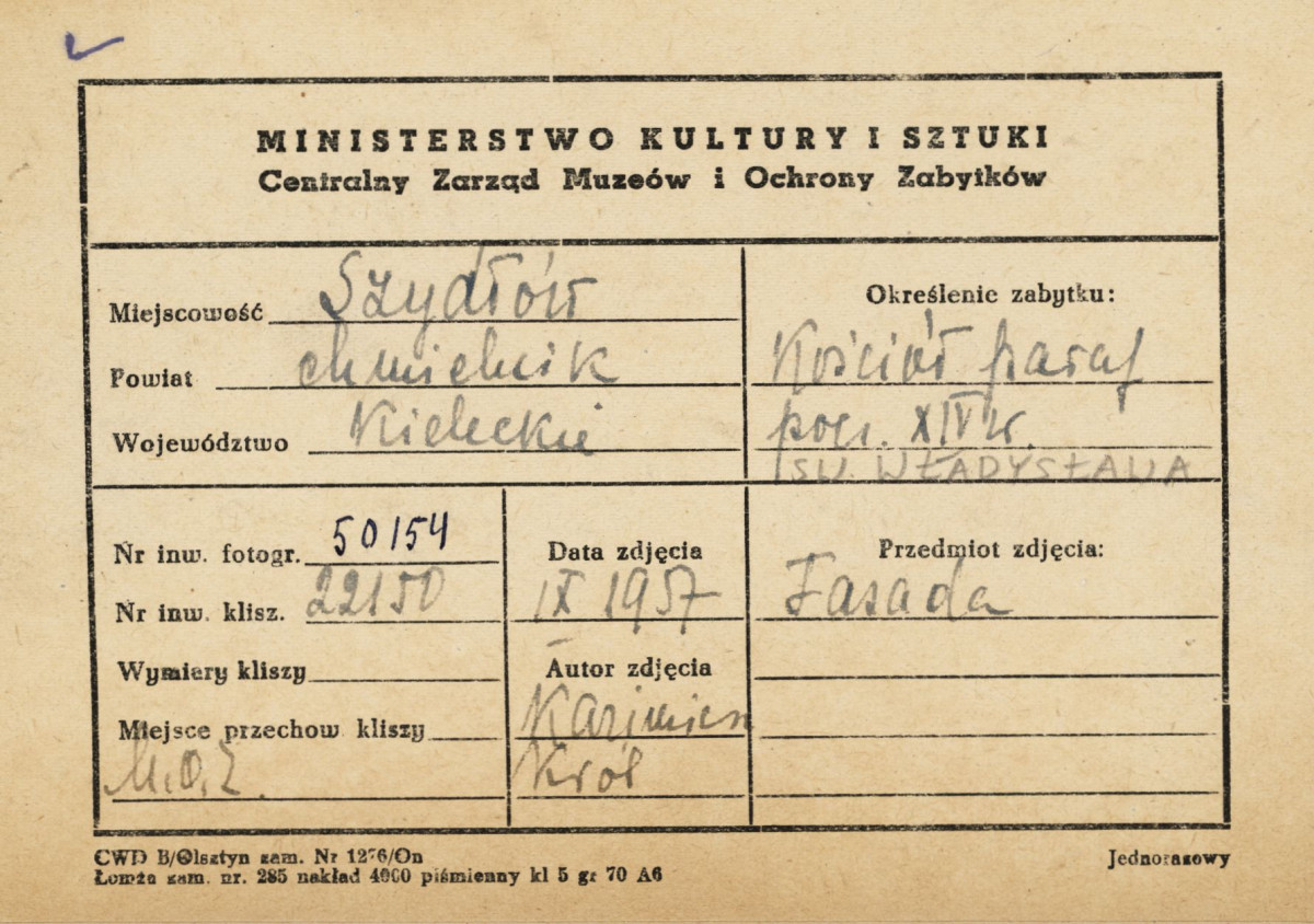 Kościół parafialny  - widok na fasadę od strony płd. - zach. - metryczka, skan 1