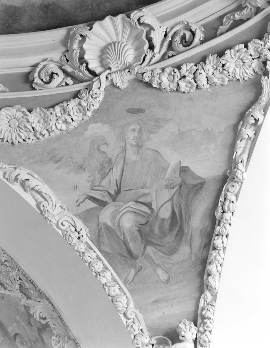 Kościół pw. NMP i św. Mikołaja - fragment polichromii i dekor, skan 1