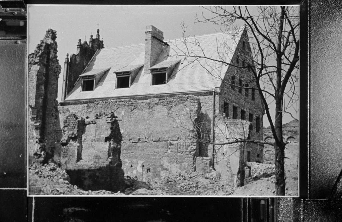 kamienica - elewacja boczna, skan 1