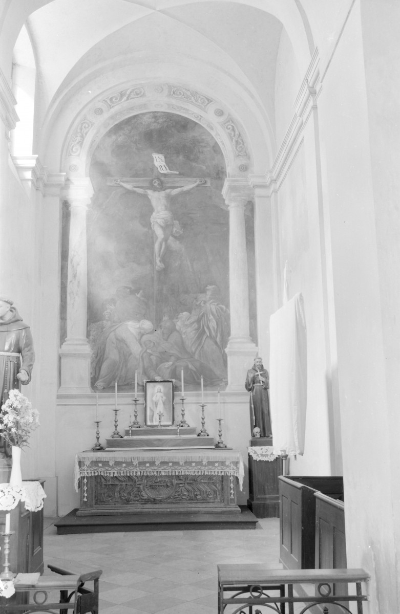 kościół parafialny pw. Wniebowzięcia Najświętszej Marii Panny i św.św. Piotra i Pawła - wnętrze: kaplica pólnocno-wschodnia, fresk Ukrzyżowanie, skan 1