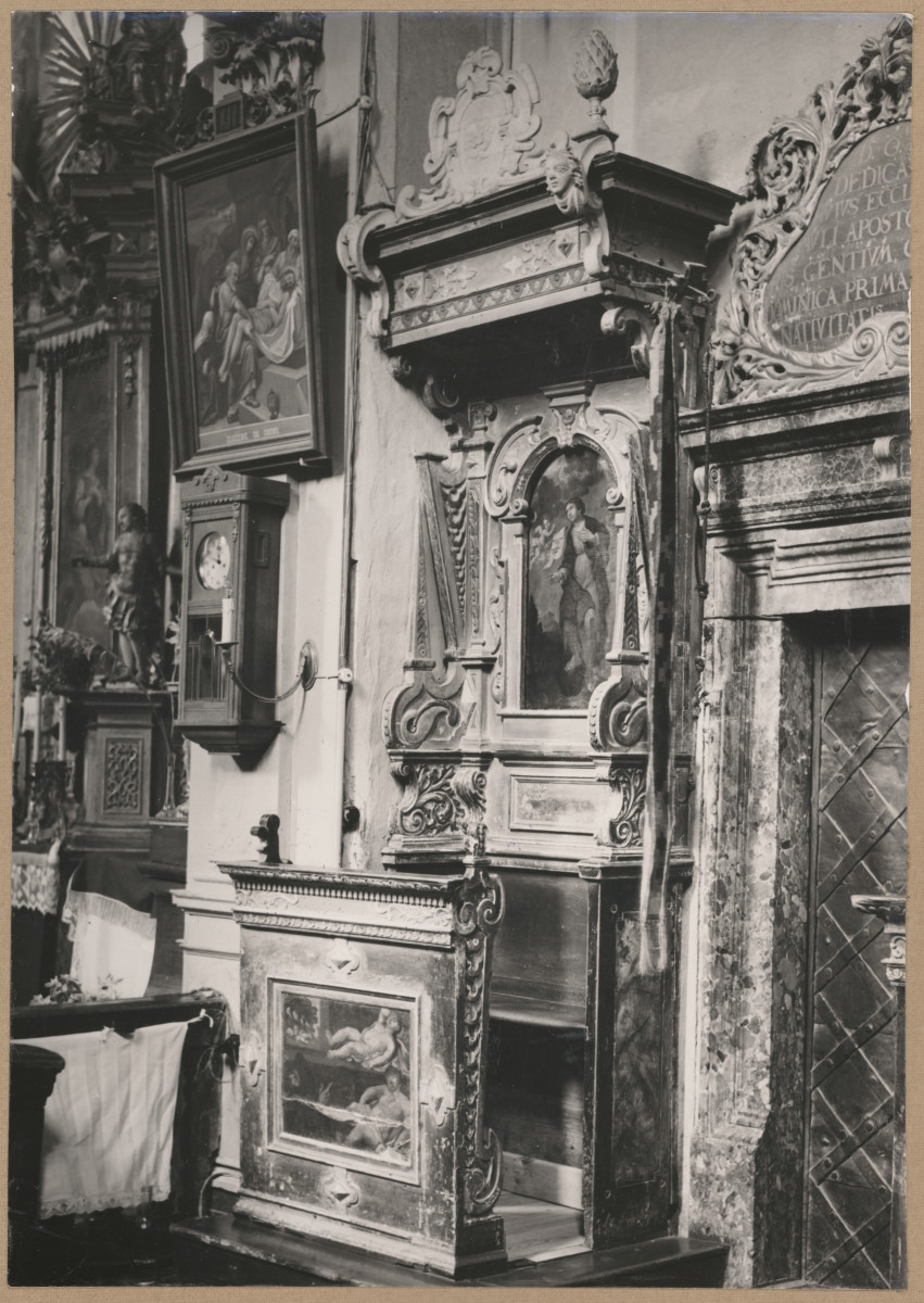 Kościół parafialny pw. św. Pawła - wnętrze, widok na stalle , skan 1