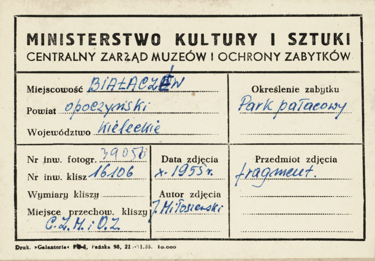 Zespół pałacowo - parkowy,  fragment parku - metryczka, skan 1