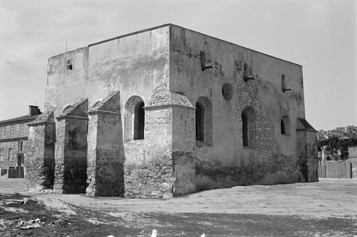 synagoga - elewacja południowa i wschodnia, skan 1