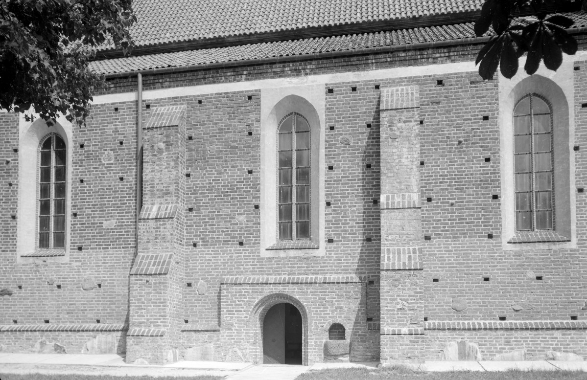 kościół św. Jana Chrzciciela - elewacja prezbiterium, skan 1