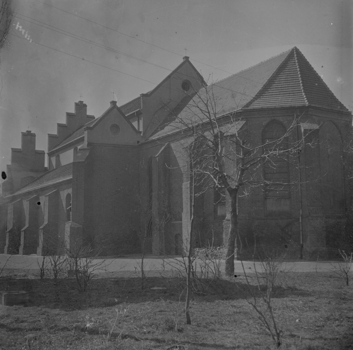 kosciół pw. św. Mikołaja - prezbiterium, skan 1