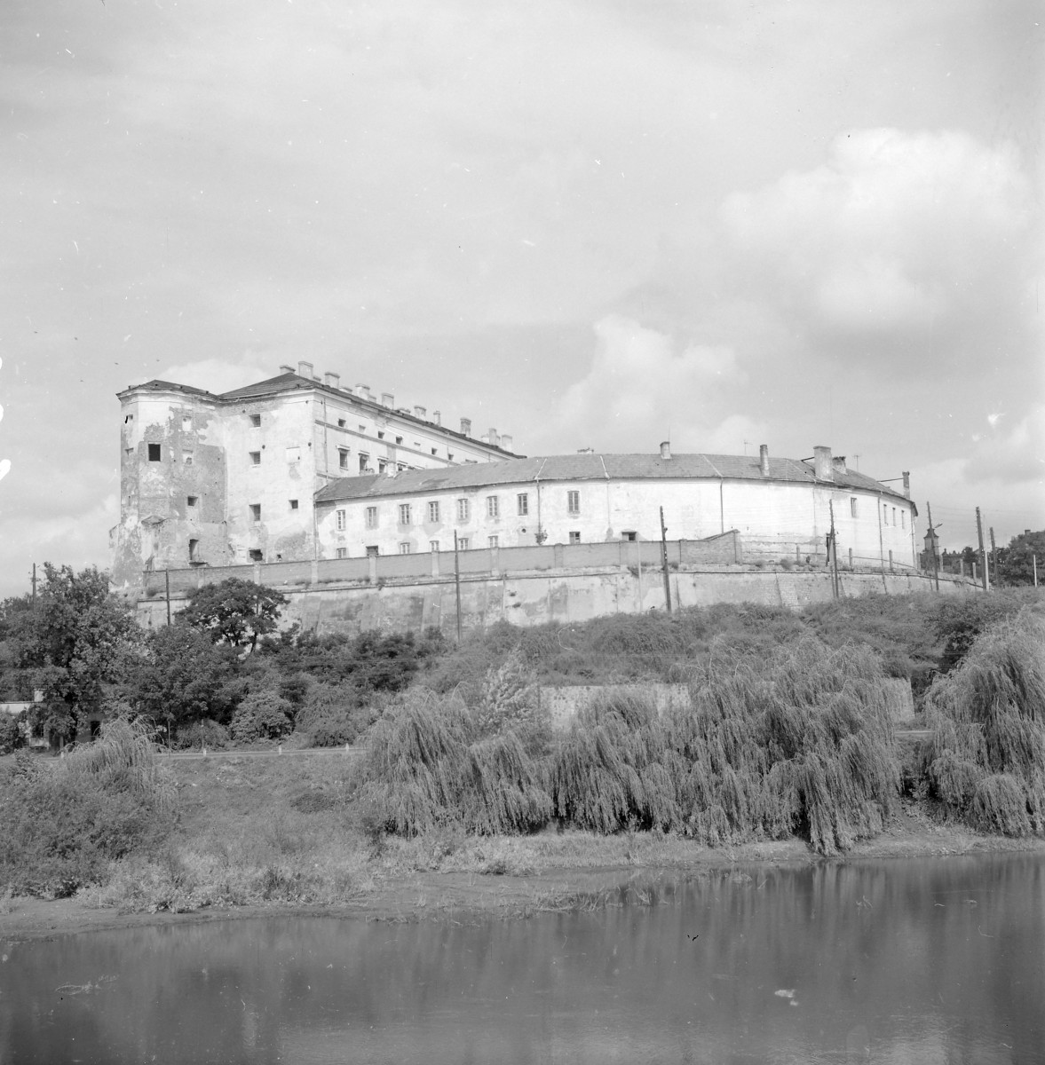 zamek - widok od południa, skan 1