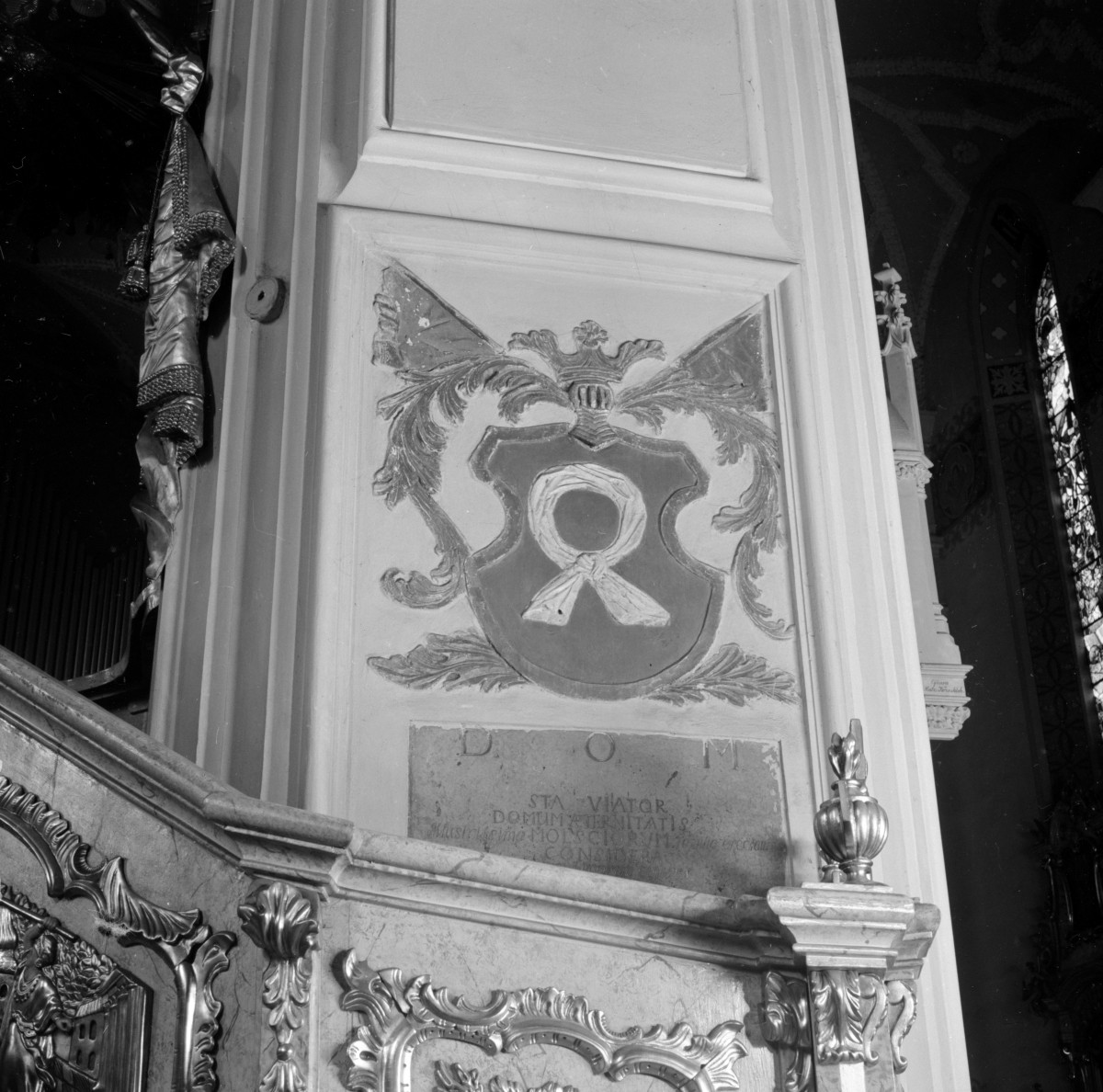 katedra św. Mikołaja Biskupa - wnętrze, epitafium, skan 1