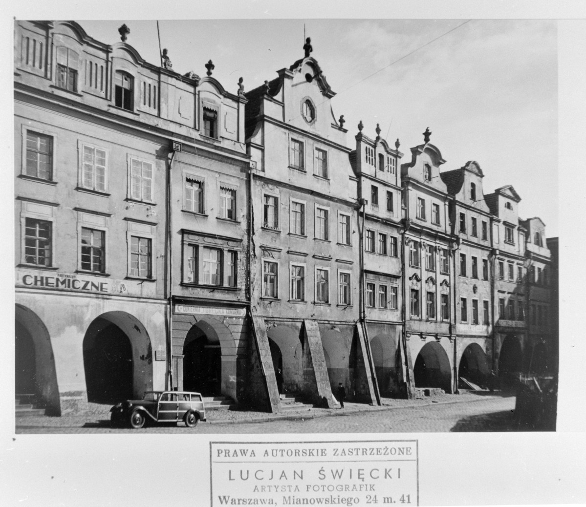 rynek - pierzeja, podcienie, skan 1
